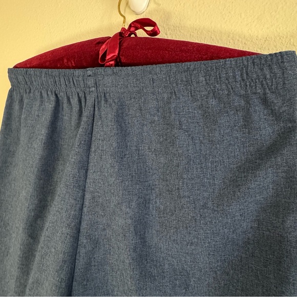 Lightweight blue and blackvery soft feel polyester trousers. W176 - Picture 4 of 9